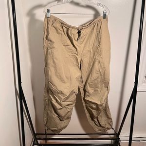 H&M Baggy parachute pants